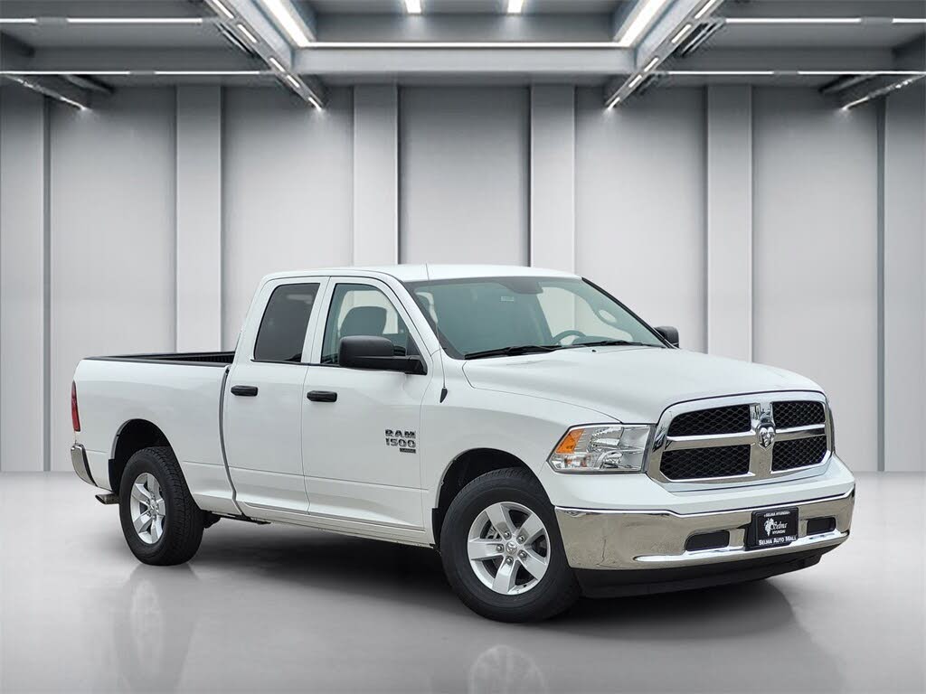 2024 RAM 1500 Classic SLT Quad Cab RWD