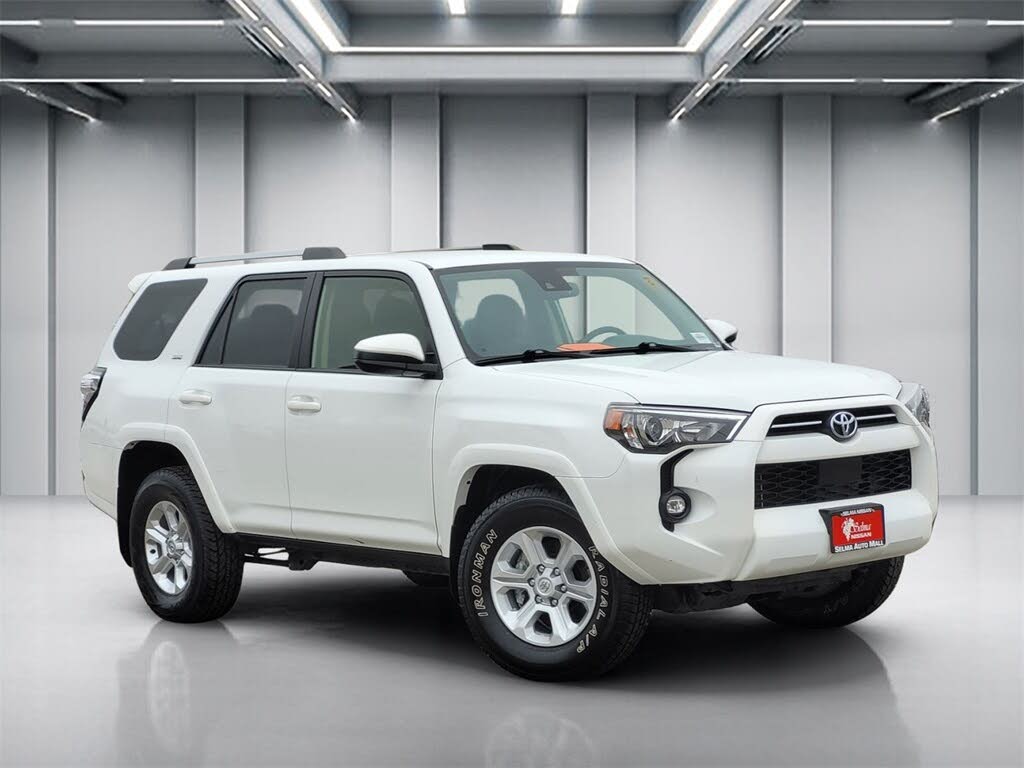 2024 Toyota 4Runner SR5 RWD