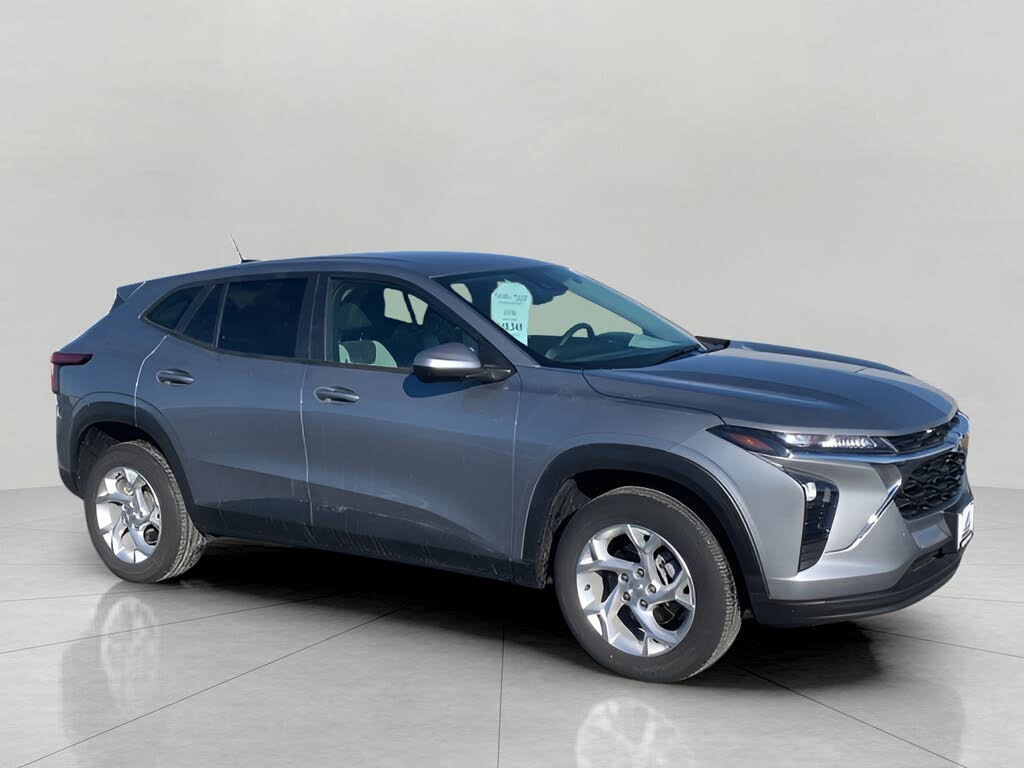 2024 Chevrolet Trax LS FWD