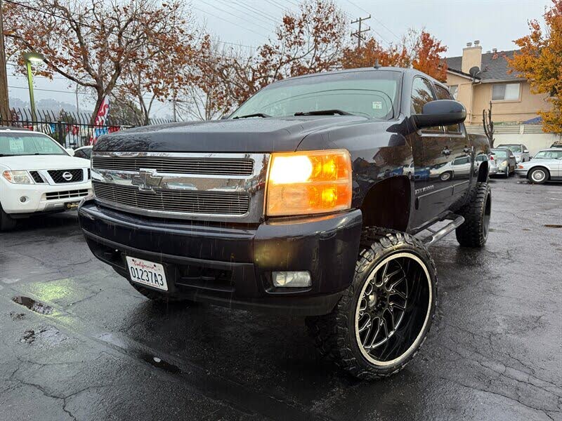 2007 Chevrolet Silverado 1500 LTZ Crew Cab 4WD