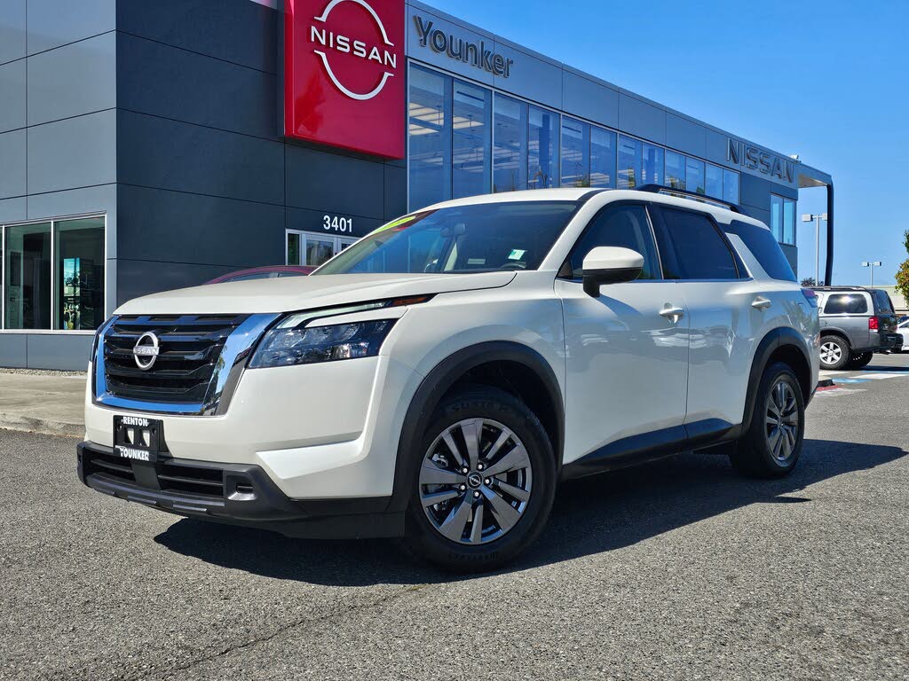 2024 Nissan Pathfinder SV 4WD