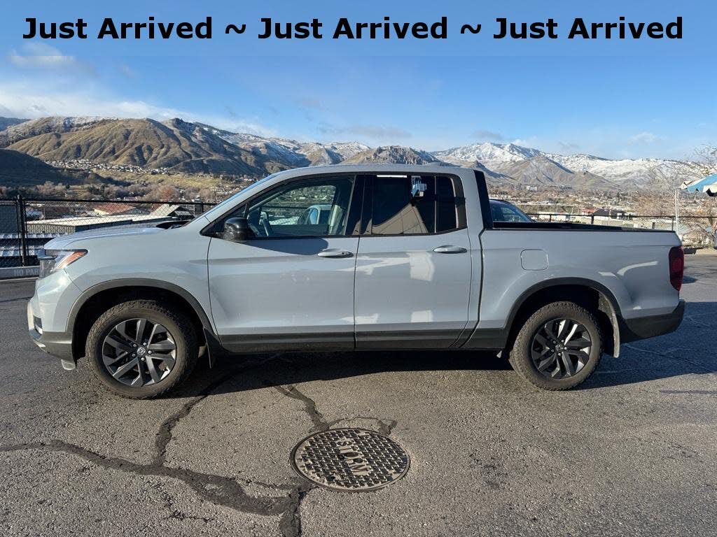 2025 Honda Ridgeline Sport AWD