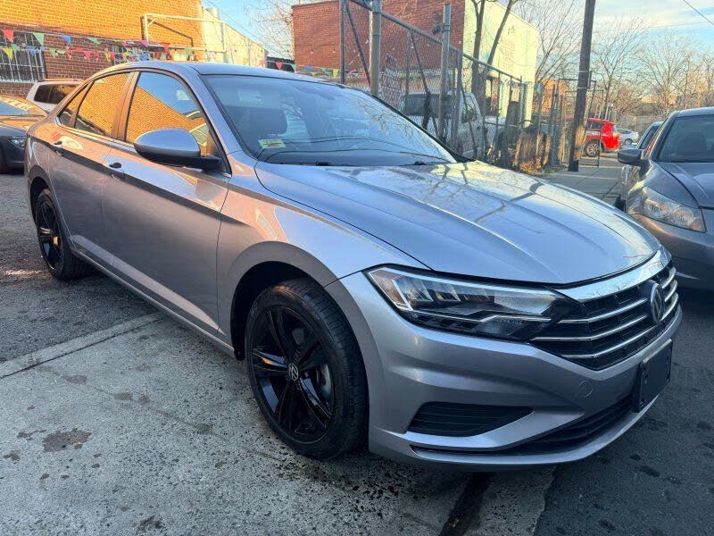 2022 Volkswagen Jetta 1.5T SE FWD