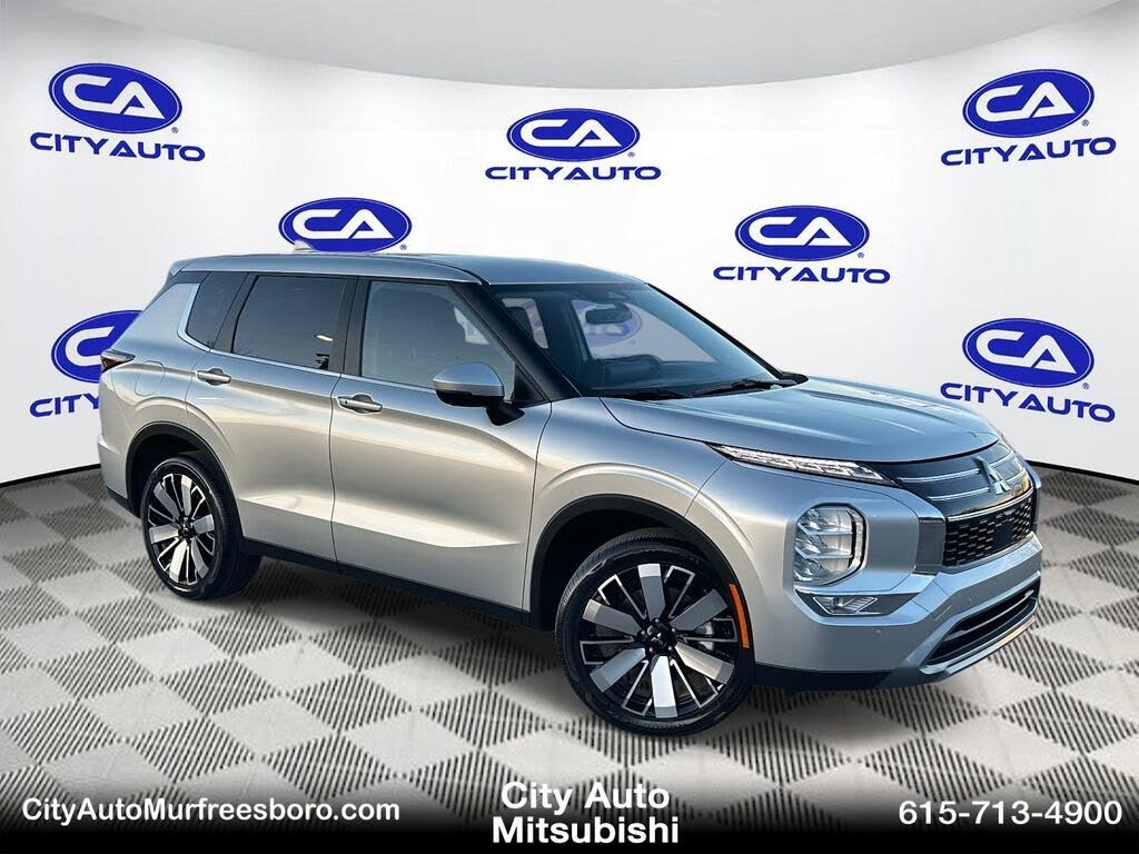 2025 Mitsubishi Outlander SE FWD