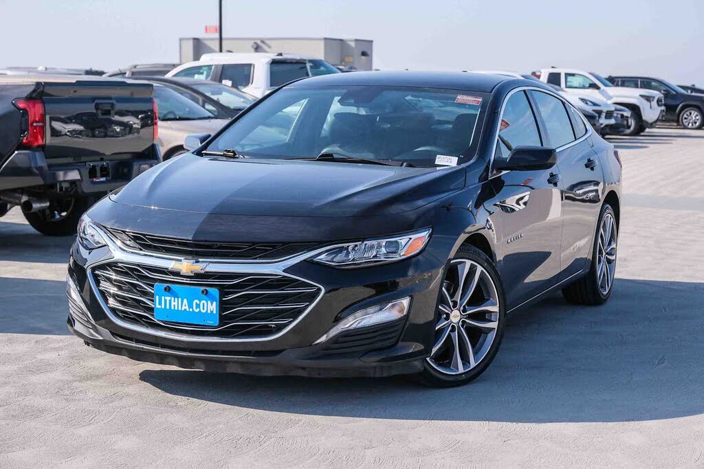 2024 Chevrolet Malibu LT with 2LT FWD