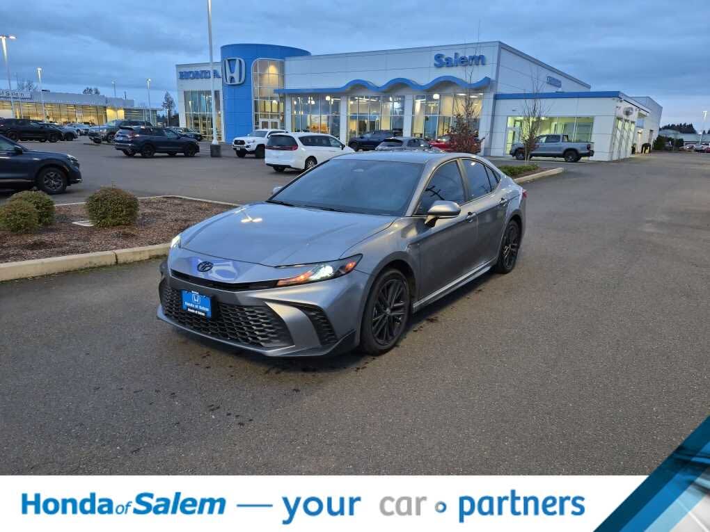 2025 Toyota Camry SE AWD
