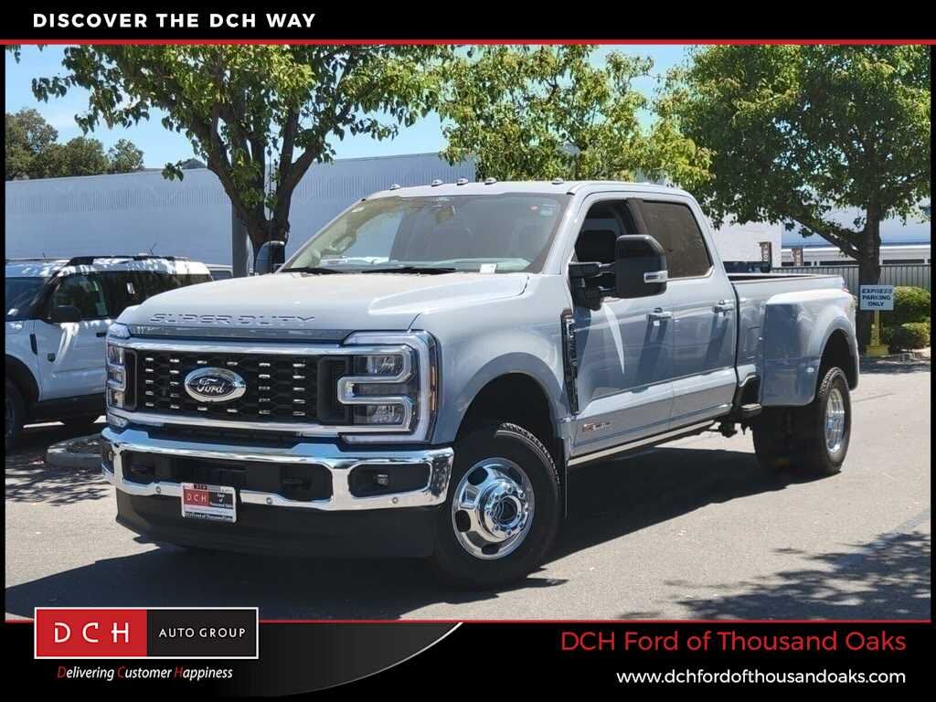 2025 Ford F-350 Super Duty Lariat Crew Cab LB DRW 4WD