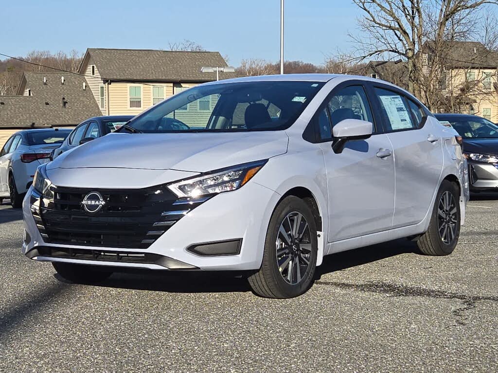 2025 Nissan Versa SV FWD