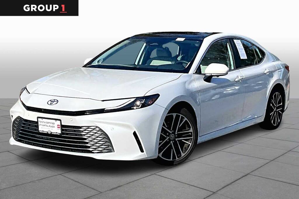 2025 Toyota Camry XLE FWD