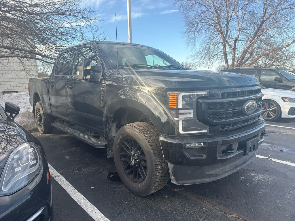 2022 Ford F-250 Super Duty Lariat Crew Cab 4WD