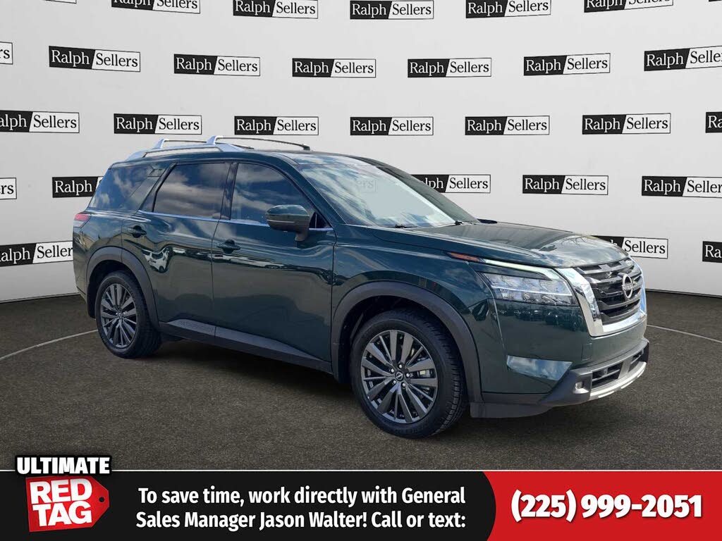 2022 Nissan Pathfinder SL FWD