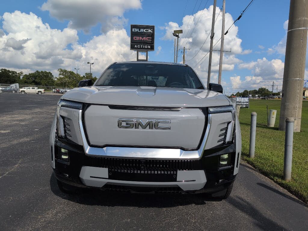 2025 GMC Sierra EV Denali Crew Cab (Extended Range) e4WD