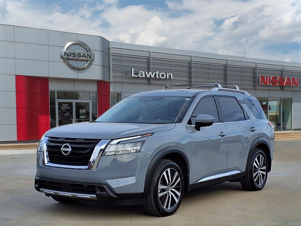 2024 Nissan Pathfinder Platinum FWD