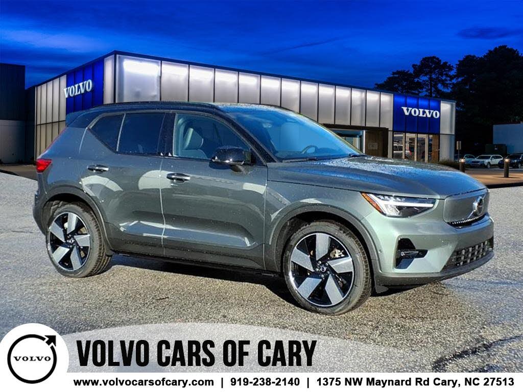 2026 Volvo EX40 Twin Plus AWD