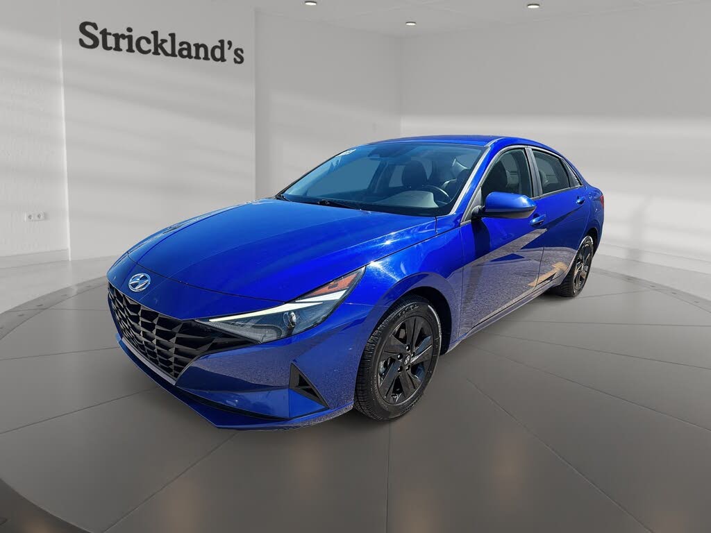 2023 Hyundai Elantra Preferred FWD