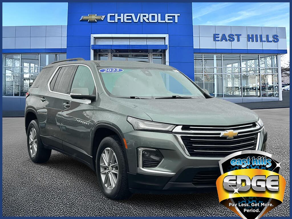 2023 Chevrolet Traverse LT Cloth AWD
