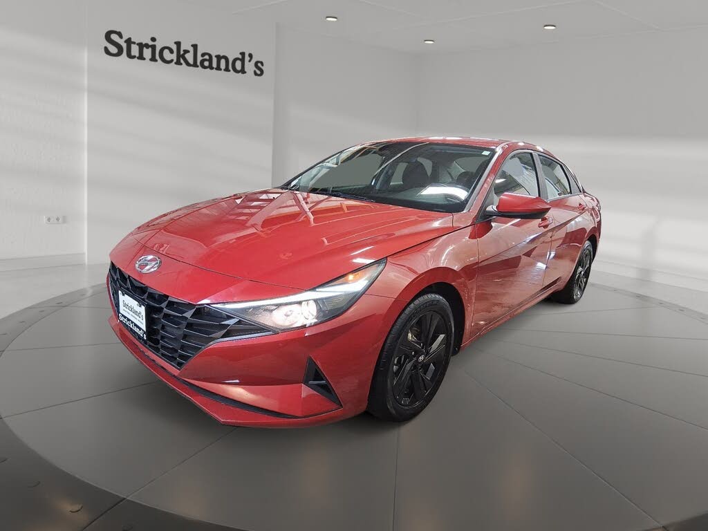 2023 Hyundai Elantra Preferred FWD