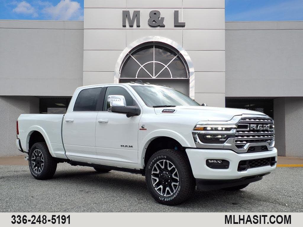 2025 RAM 2500 Limited Crew Cab 4WD