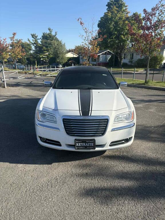 Chrysler 300 Limited RWD 2012