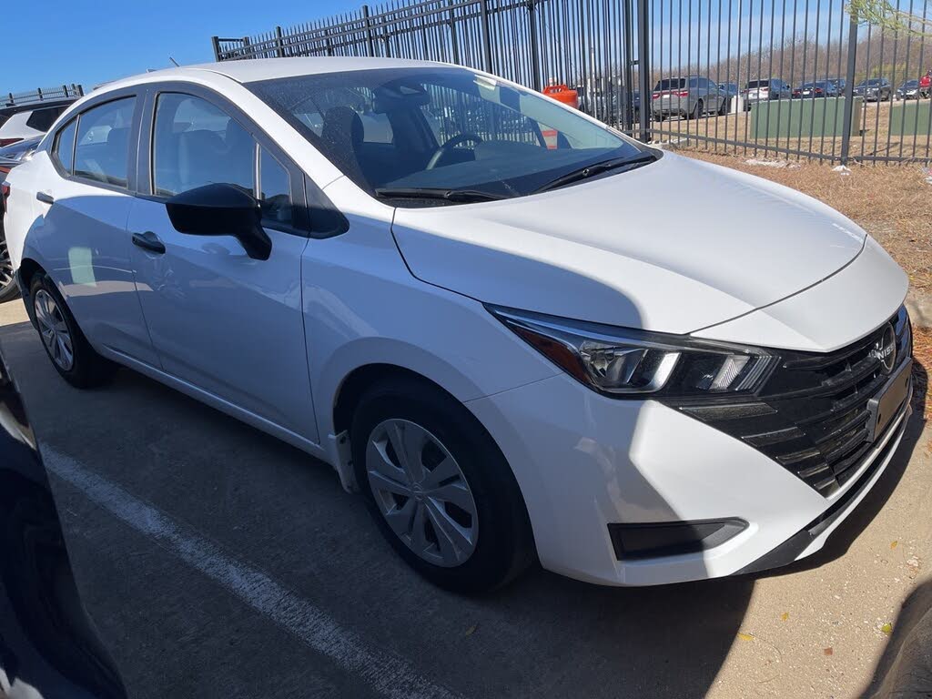 2024 Nissan Versa S FWD