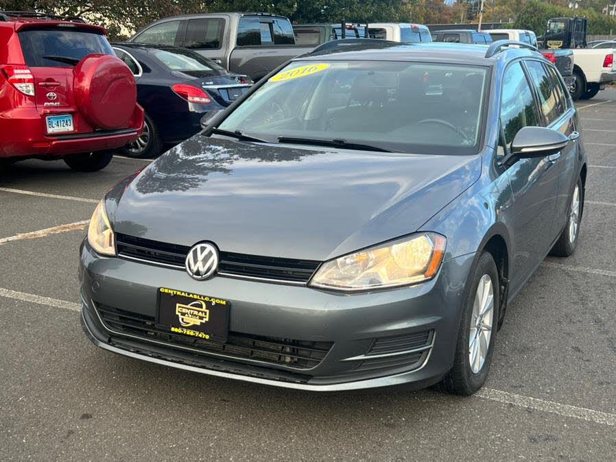 2016 Volkswagen Golf SportWagen S