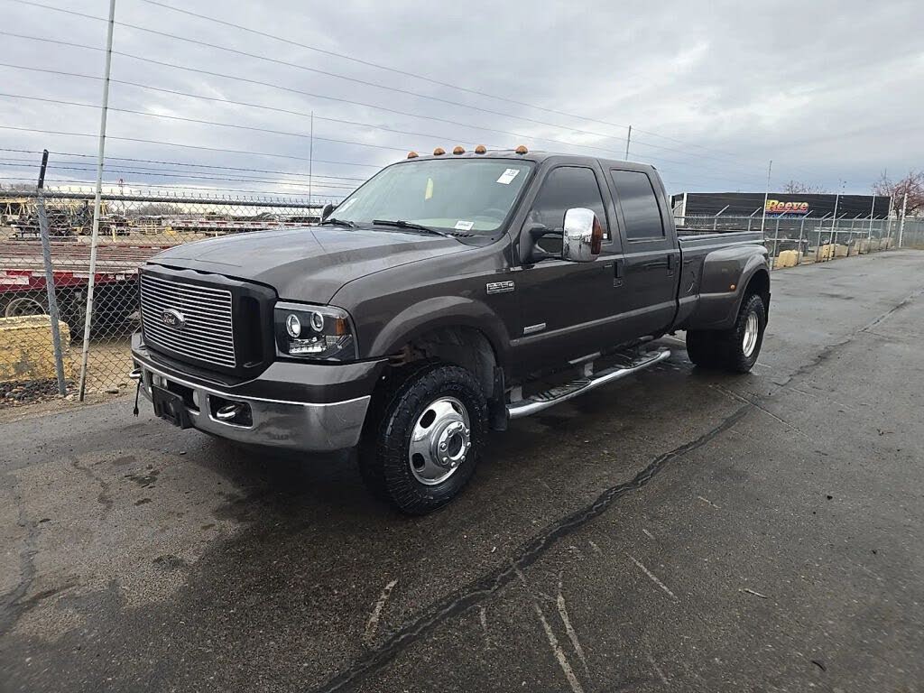 2006 Ford F-350 Super Duty XL Crew Cab SB DRW 4WD