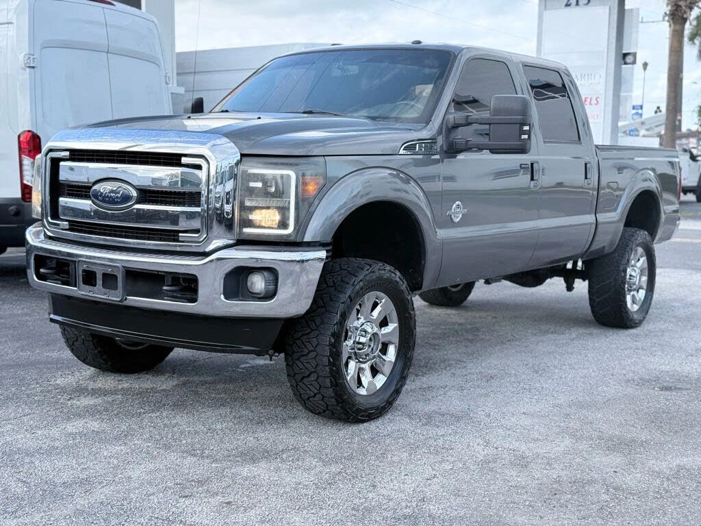 2012 Ford F-250 Super Duty Lariat Crew Cab 4WD