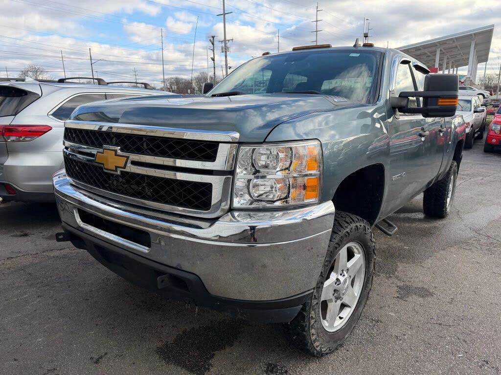 2013 Chevrolet Silverado 2500HD LT Crew Cab 4WD