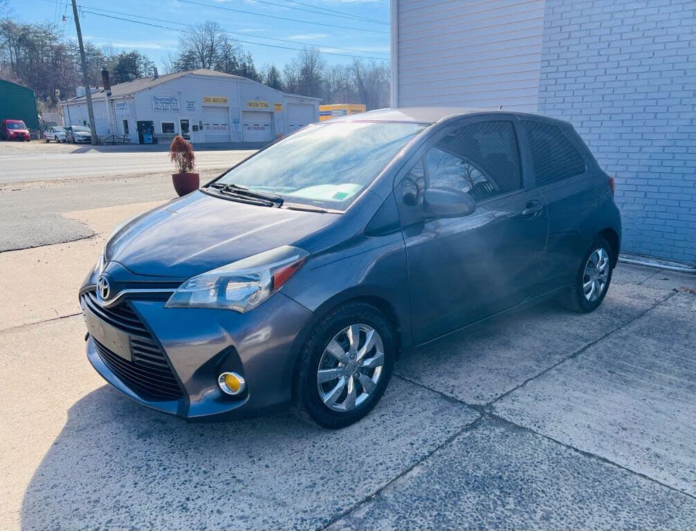 2015 Toyota Yaris L 2dr Hatchback