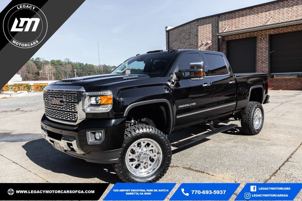 2018 GMC Sierra 2500HD Denali Crew Cab SB 4WD