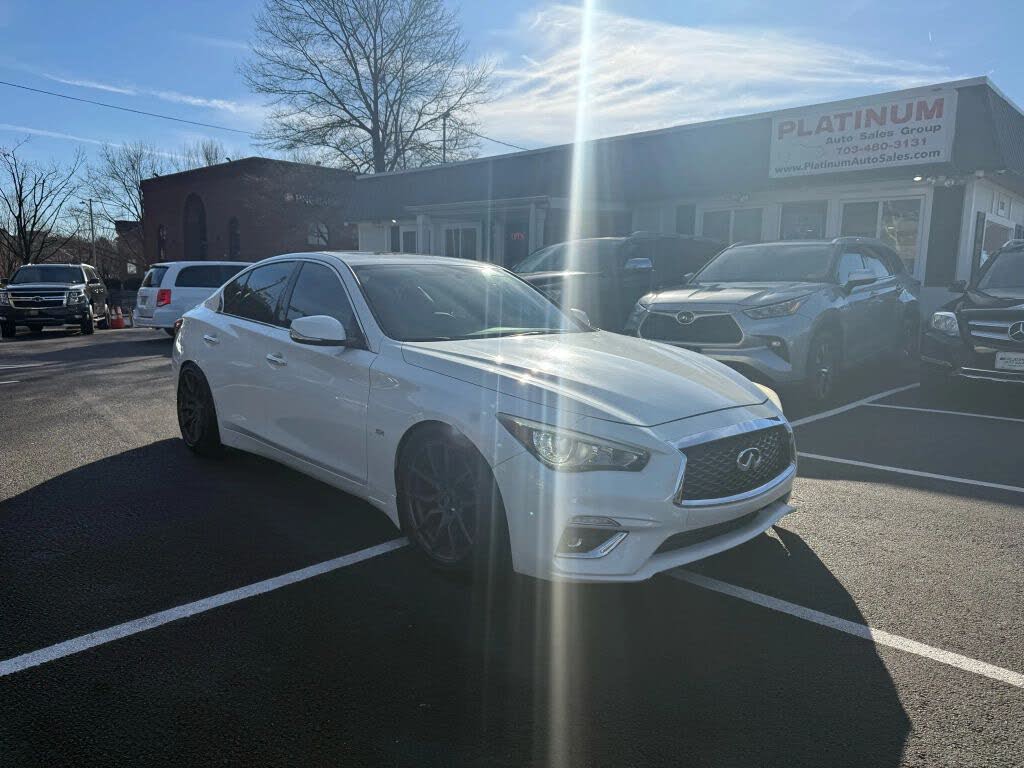 2018 INFINITI Q50 3.0t Luxe RWD