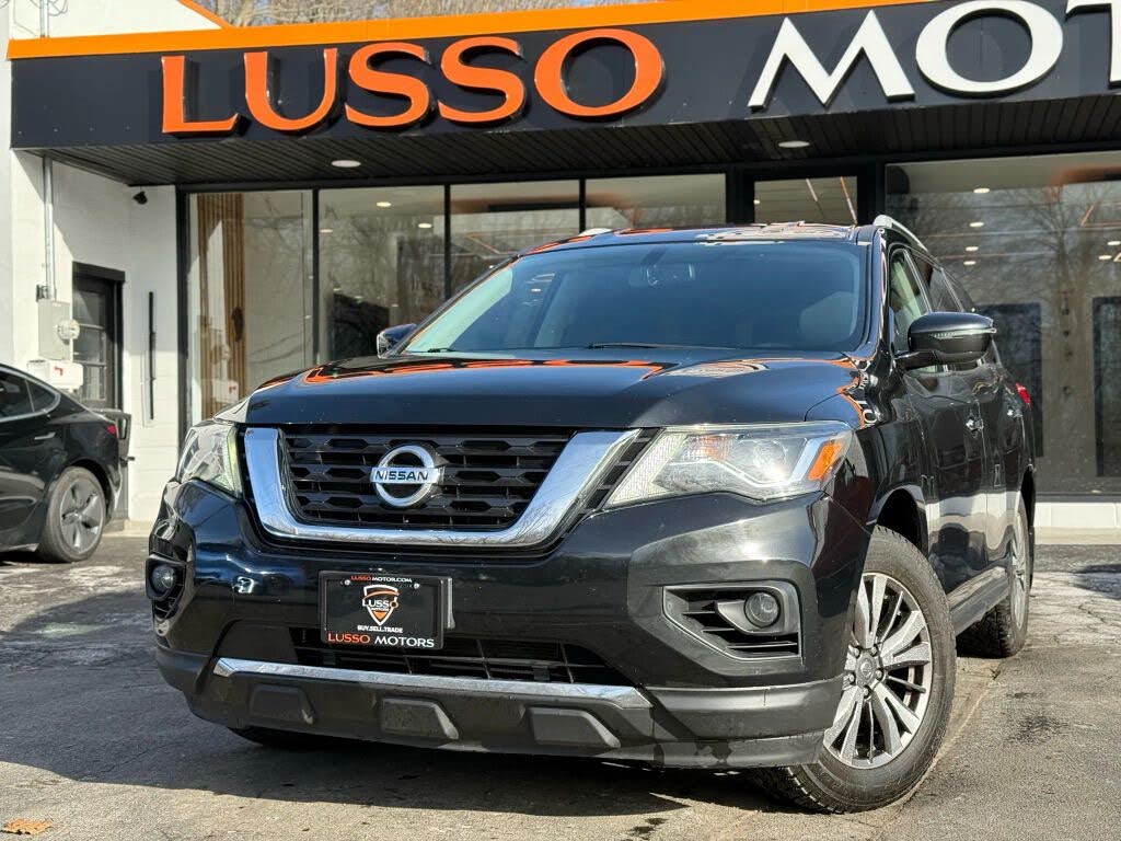 2018 Nissan Pathfinder SV 4WD