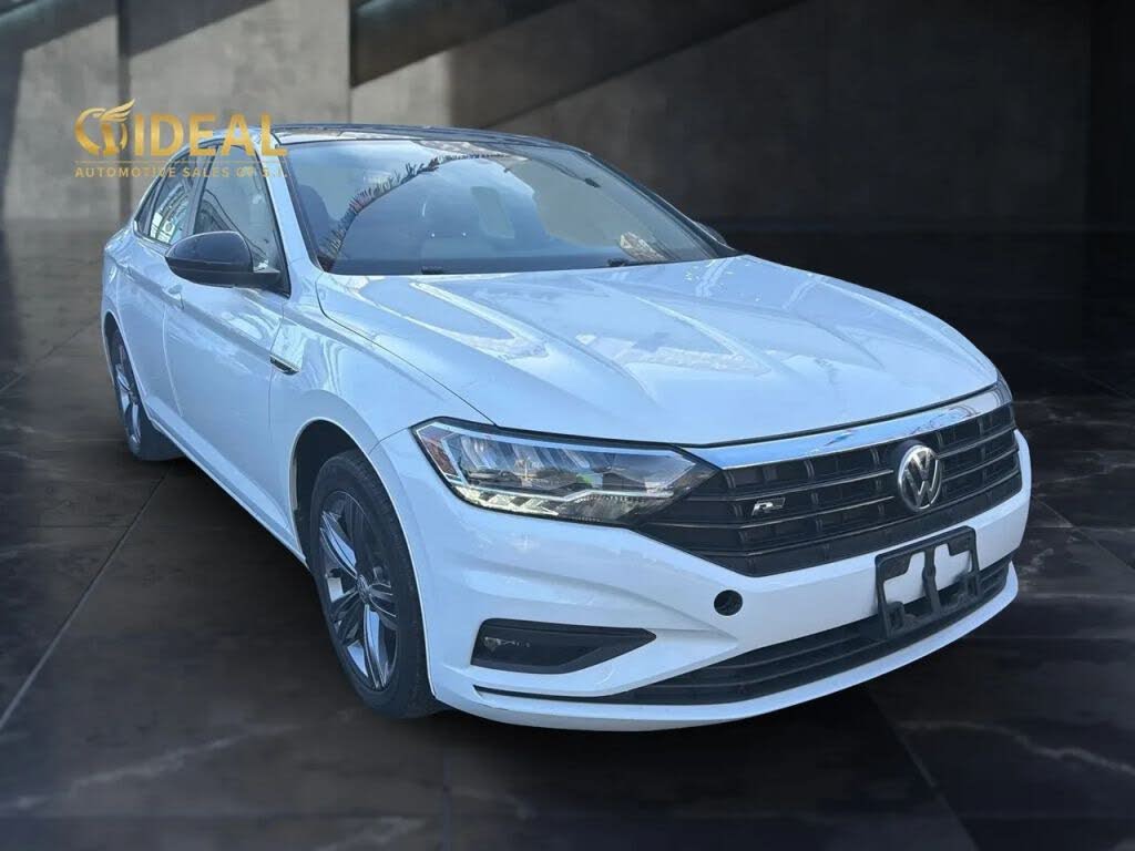 2019 Volkswagen Jetta R-Line FWD