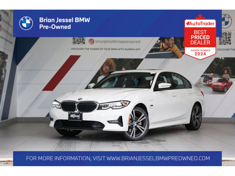2022 BMW 3 Series 330e xDrive Hybrid Plug-in AWD