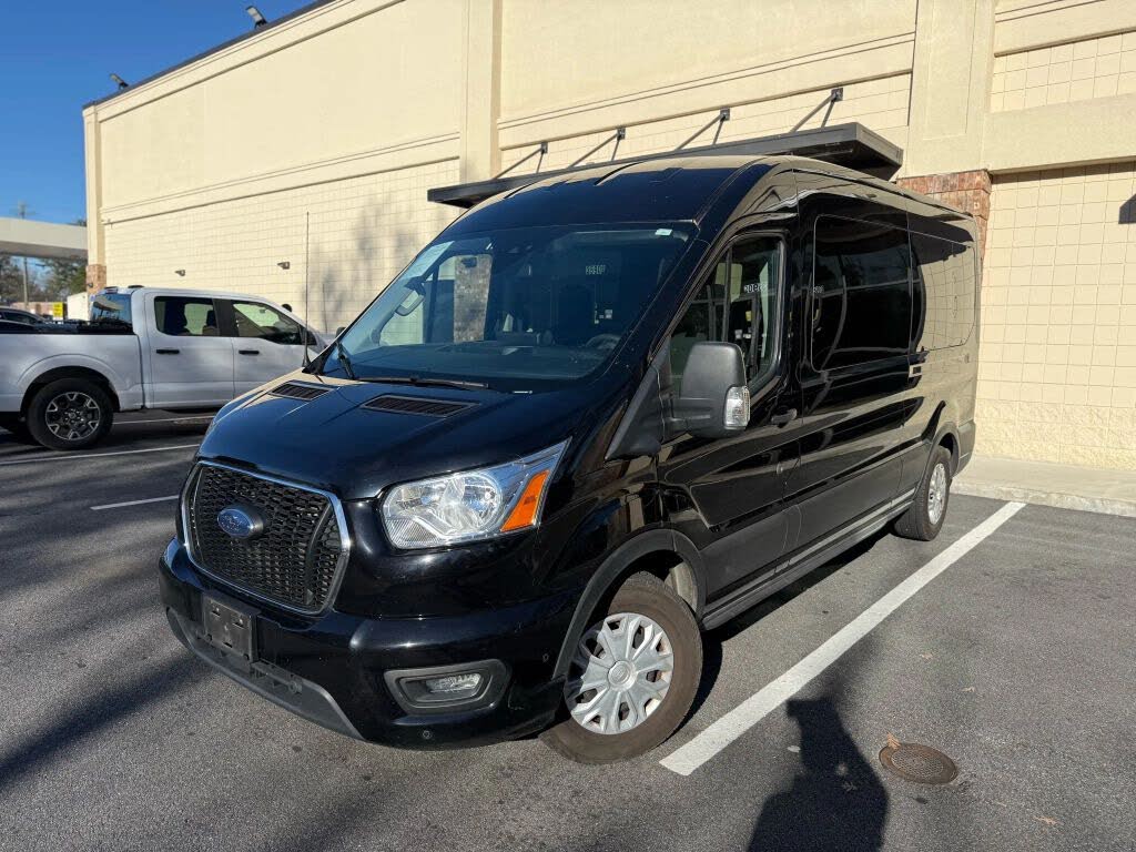 2022 Ford Transit Passenger 350 XLT Medium Roof LB RWD