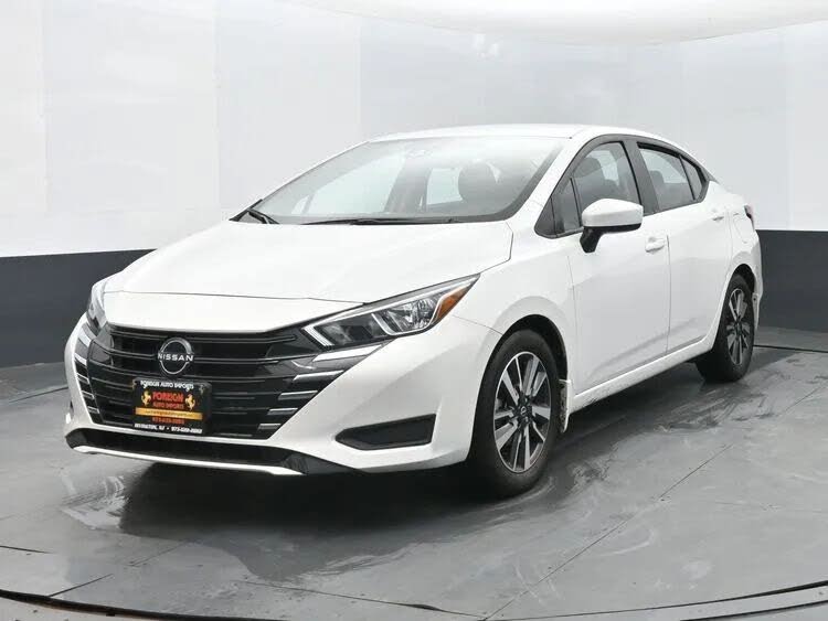 2024 Nissan Versa SV FWD