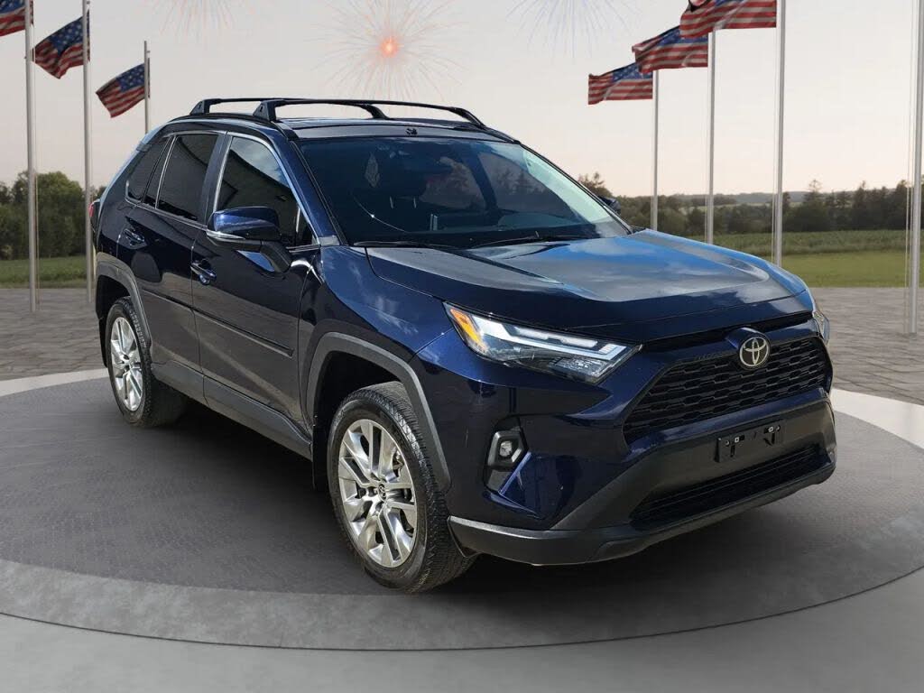 2024 Toyota RAV4 XLE Premium FWD