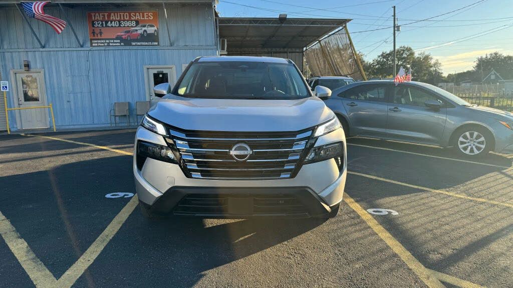 2025 Nissan Rogue SV FWD