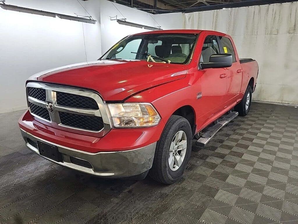 2019 RAM 1500 Classic SLT Crew Cab 4WD