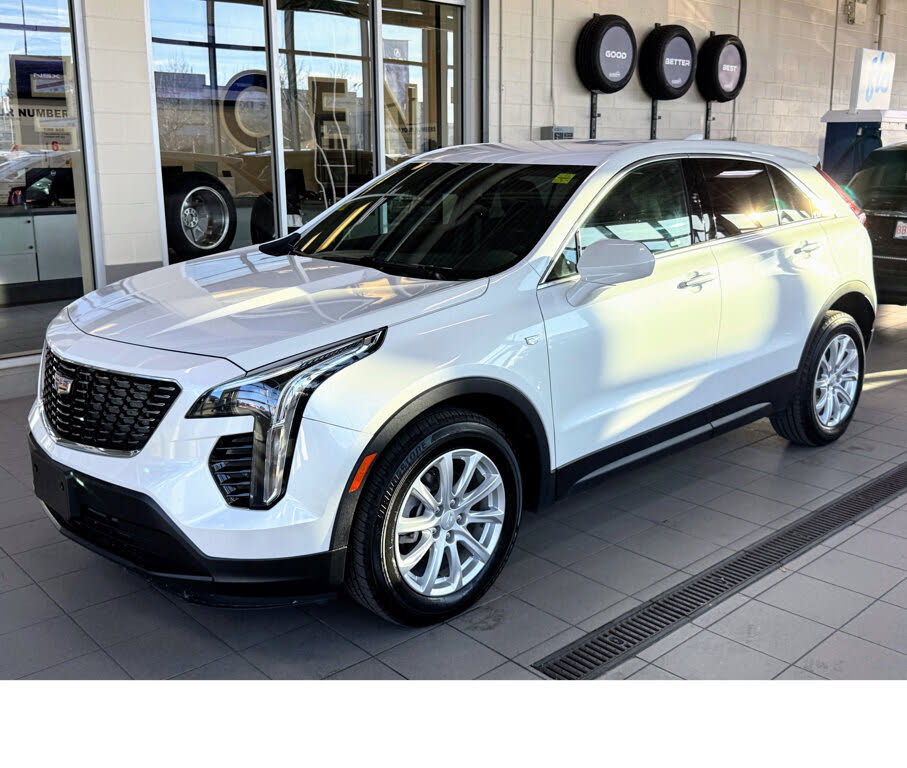 2022 Cadillac XT4 Luxury AWD