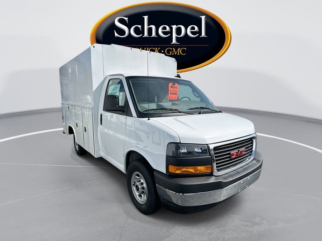 2025 GMC Savana Chassis 3500 139 Cutaway RWD