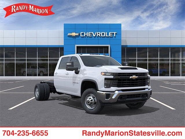 2025 Chevrolet Silverado 3500HD Chassis Work Truck Crew Cab 4WD