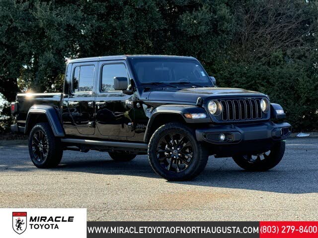 2025 Jeep Gladiator NightHawk Crew Cab 4WD