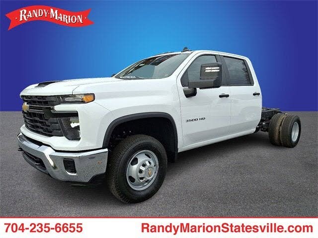 2026 Chevrolet Silverado 3500HD Chassis Work Truck Crew Cab 4WD