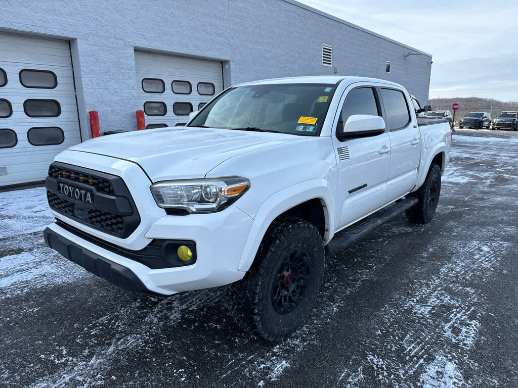 2018 Toyota Tacoma SR5 V6 Double Cab 4WD