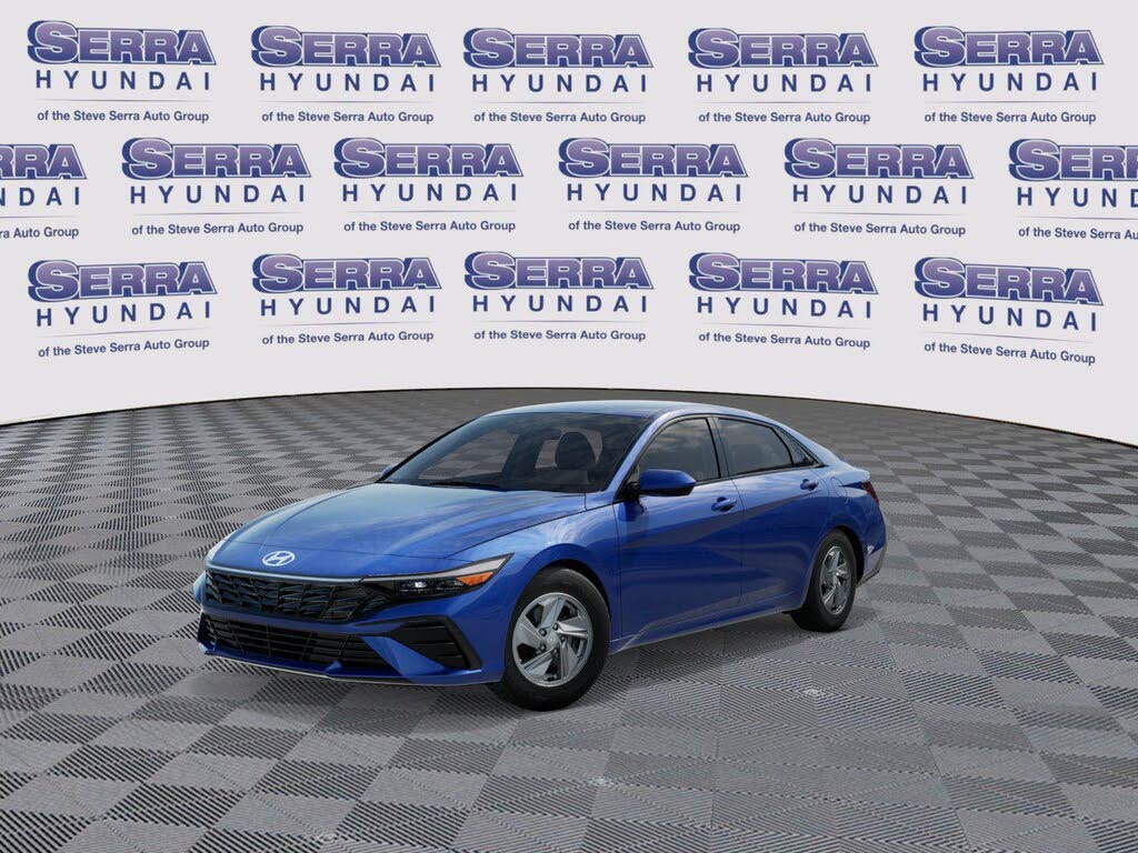 2026 Hyundai Elantra SE FWD