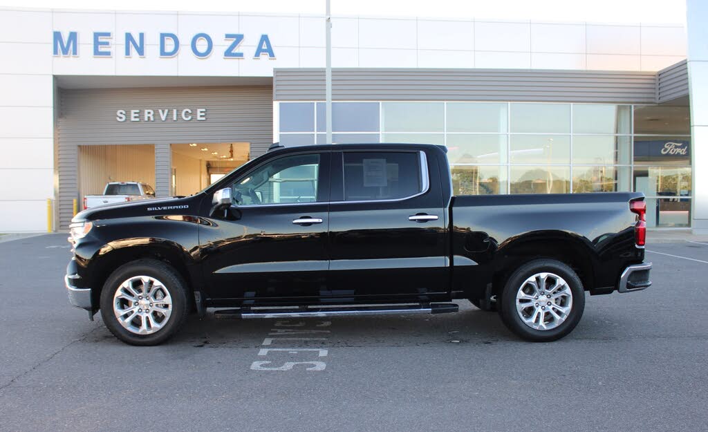 2024 Chevrolet Silverado 1500 LTZ Crew Cab RWD