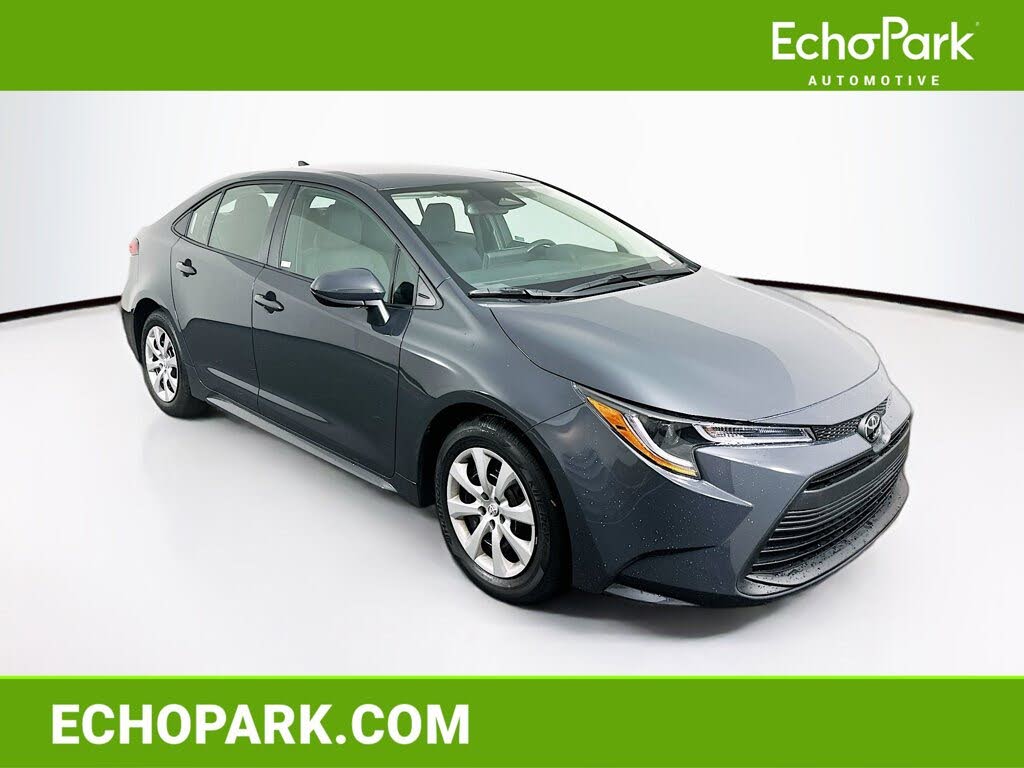 2025 Toyota Corolla LE FWD