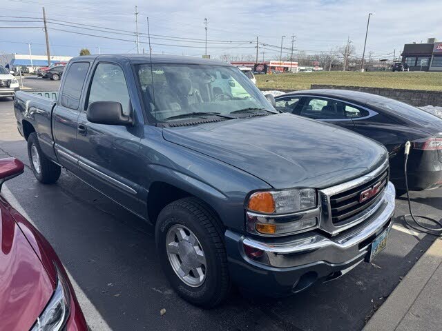 2006 GMC Sierra 1500 SLE1 Extended Cab 6.5 ft. 4WD