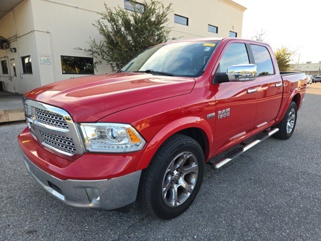 2017 RAM 1500 Laramie Crew Cab 4WD
